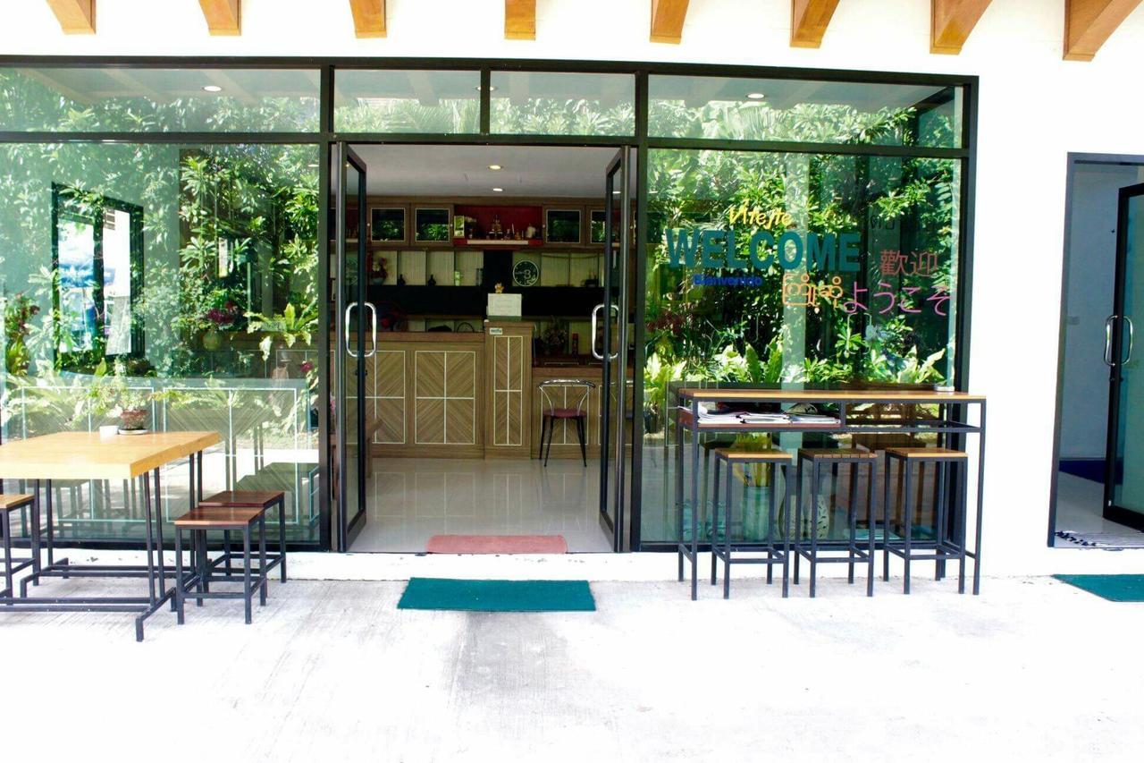 Appartamento Phuthara Mansion Phuket Esterno foto