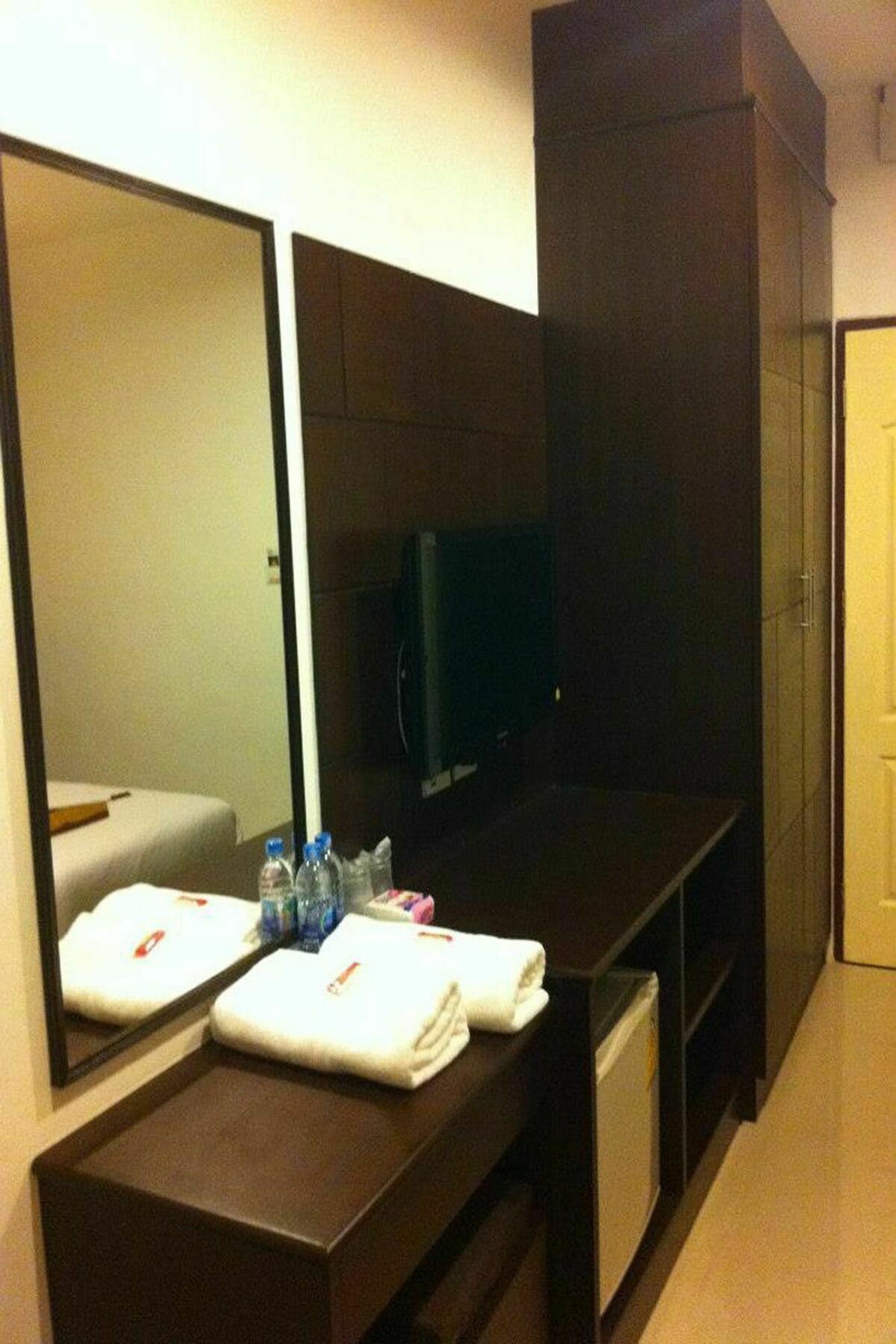 Appartamento Phuthara Mansion Phuket Esterno foto